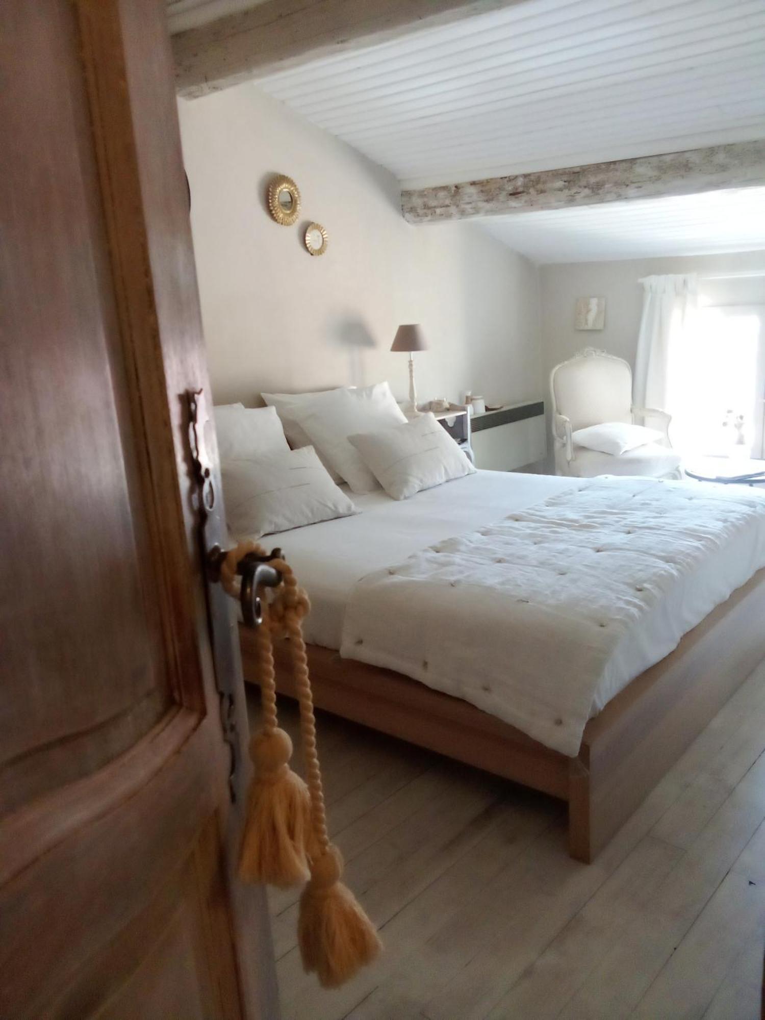 إج مورت La Maison Perchee الغرفة الصورة